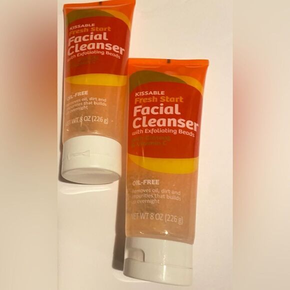 🎀Kissable Fresh start Facial cleanser with exfoliating Beads 8OZ(226g) 💥 - Picture 2 of 6